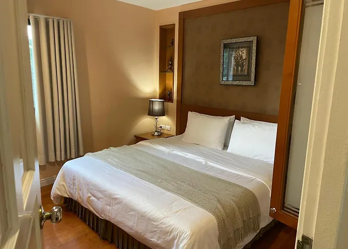 Apartment Unico Srinakarin
